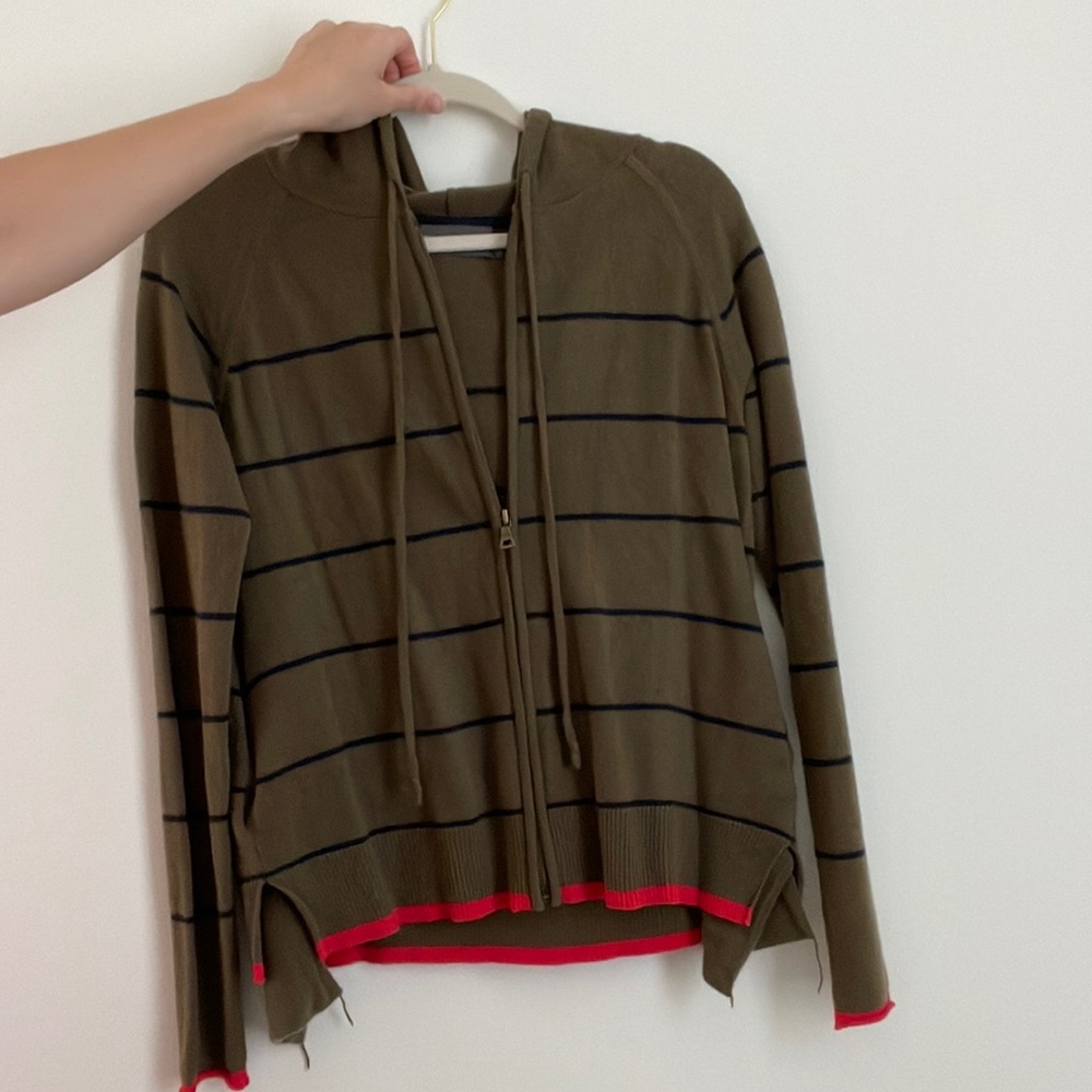 Sweater/jacket